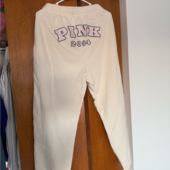 PINK Throwback Sweatsuit - Picture 3 of 6